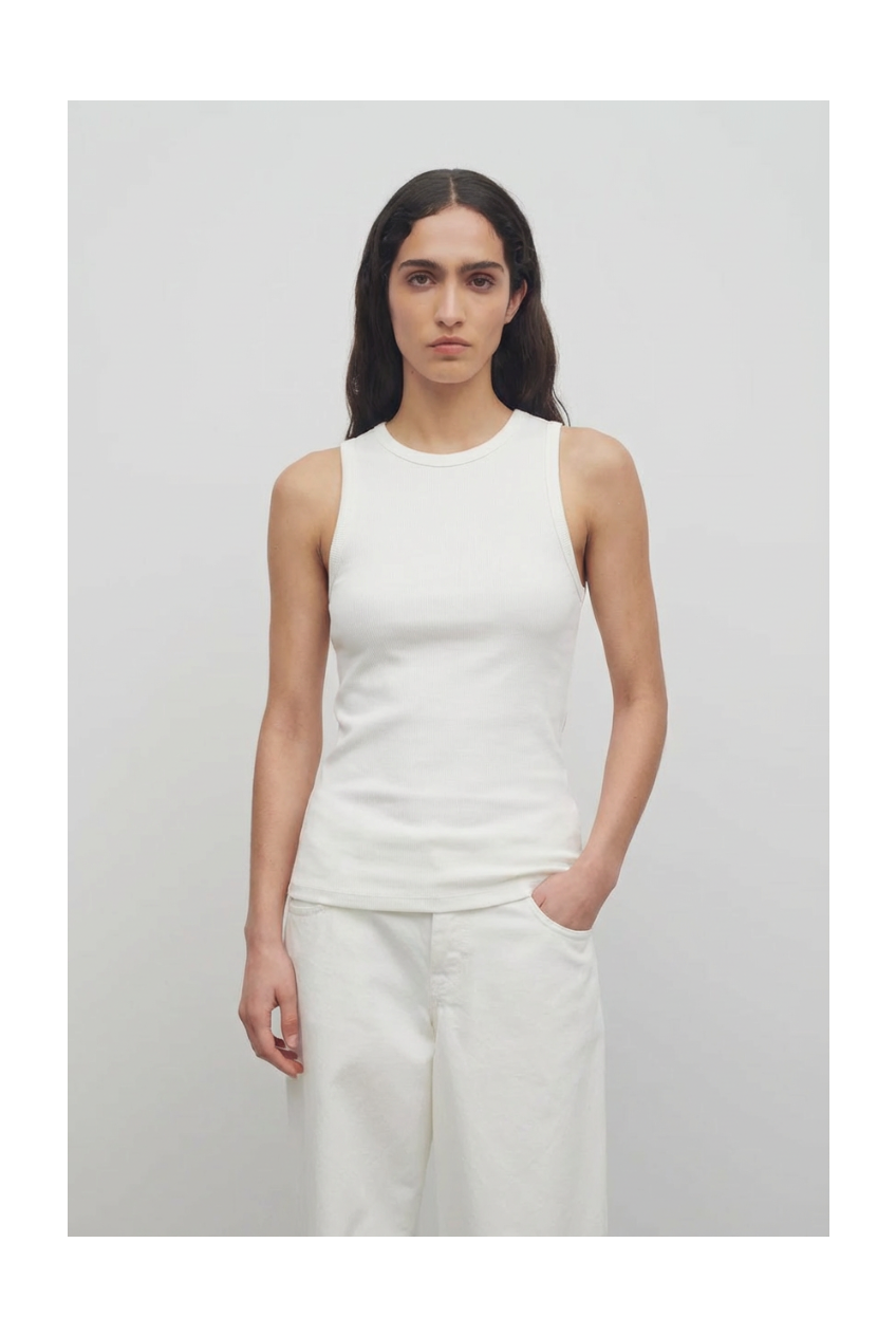 musculosa larga