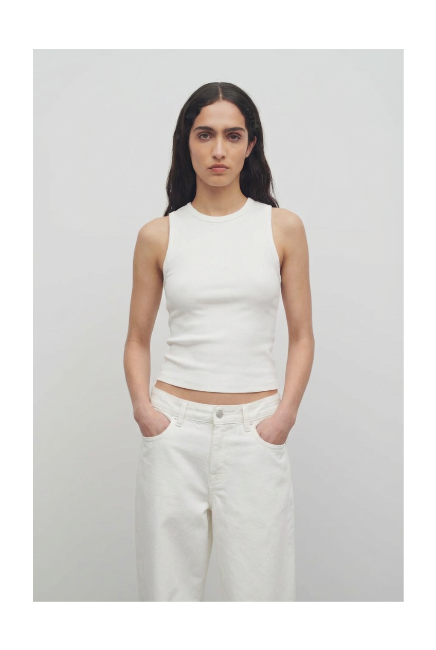 musculosa corta