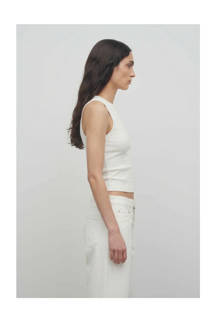 musculosa corta